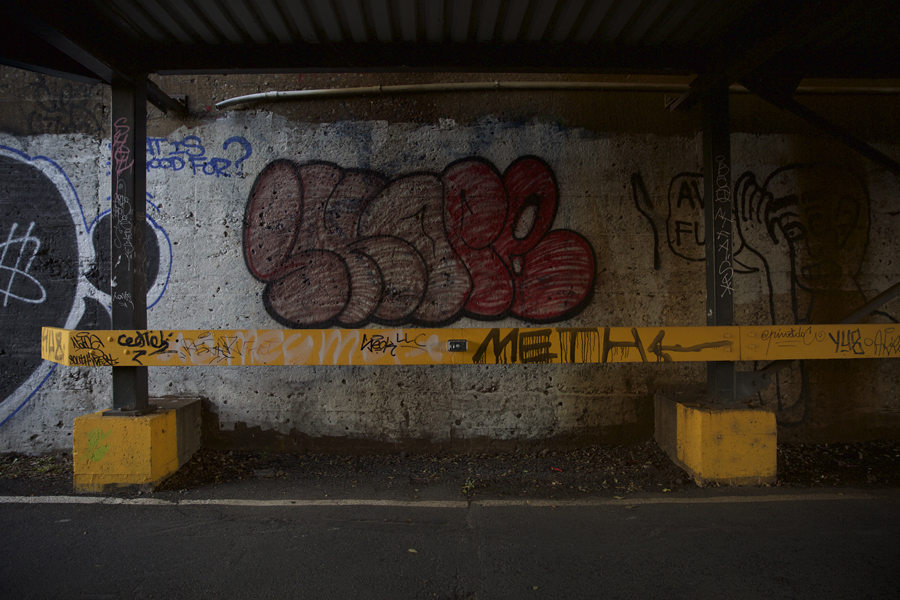 08 Peel Basin Train Bridge - Installation photo 5 - Sounding the City 001 - Montréal 2015-2016